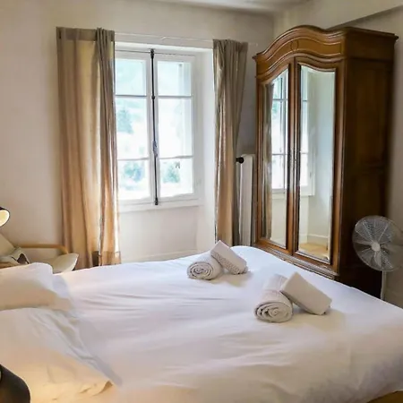 Apartment Lovely Flat & Parking In The Heart Of